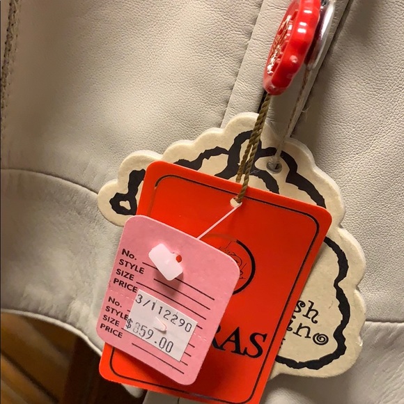 Made in Spain 100% Super soft Leather lightweight! - Picture 8 of 11